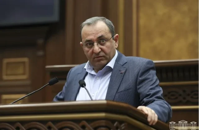արծվիկ մինասյան