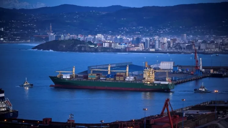 Իրանը թույլատրել է Պակիստանի 20 նավերի անցումը Հորմուզի նեղուցով | azatutyun.am