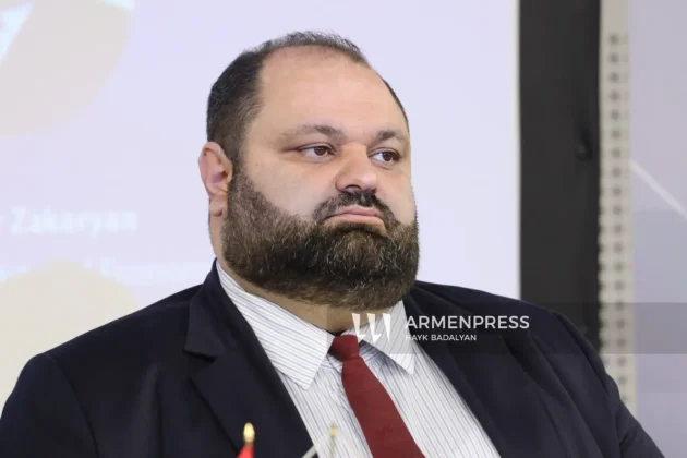 Էկոնոմիկայի փոխնախարարը «Արարատցեմենտ»-ում քննարկումներ կանցկացնի գործարանի աշխատանքի շարունակականությունն ապահովելու հարցով | armenpress.am