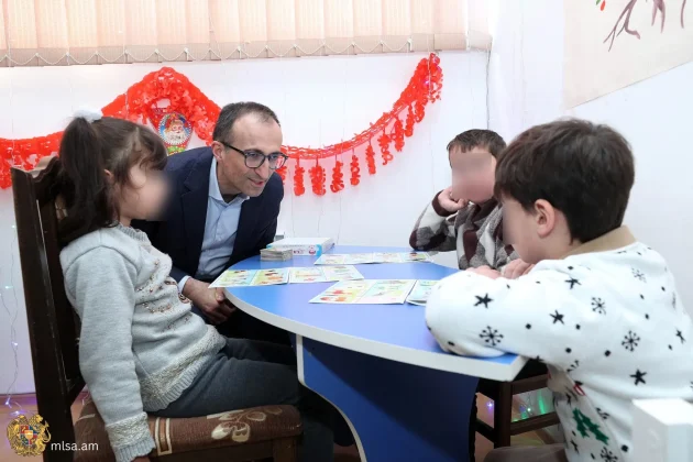 Արսեն Թորոսյանն այցելել է «Հատուկ կարիքներ ունեցող երեխաների ցերեկային խնամքի և զարգացման կենտրոն»