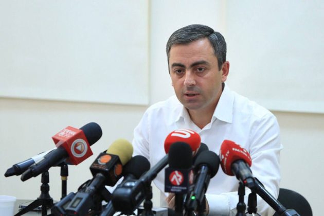 Քանի չեն լուծվել անգամ հումանիտար բնույթի հարցերը, խաղաղության մասին խոսակցությունները ծшղր են հայ ժողովրդի նկատմամբ. Իշխան Սաղաթելյան
