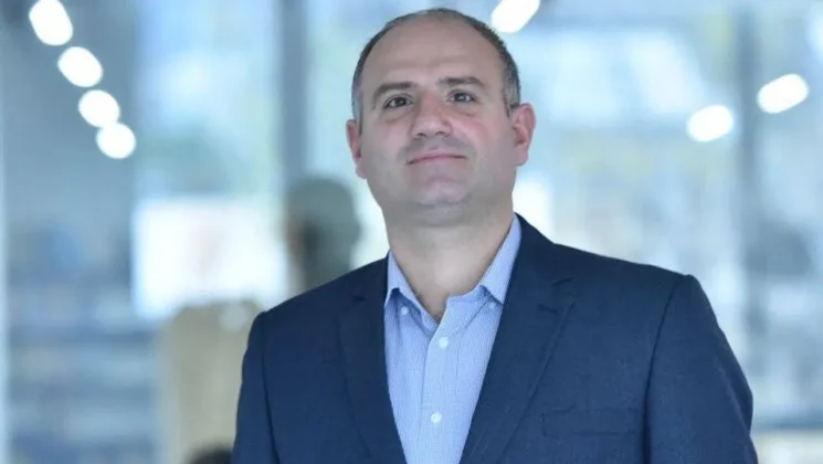 ԵՊՀ դասախոսը հայտնում է՝ հեռացվել է աշխատանքից դասախոսության ժամանակ ներկայացրած օրինակներից մեկի համար, ԵՊՀ-ից նշում են, որ պատճառը ոչ պատշաճ վարքագիծն է