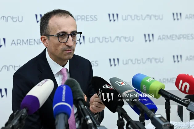 Նախարարը չբացառեց ԼՂ-ից բռնի տեղահանվածների բնակապահովման ծրագրի լավարկման հնարավորությունը | armenpress.am