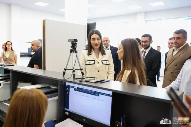 Արփինե Սարգսյանն այցելել է ՆԳՆ Արագածոտնի մարզի հաշվառման-քննական ստորաբաժանման նոր վարչական շենք