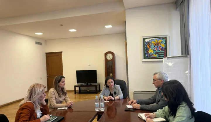 Ջրային ոլորտում մասնագետների պակասից մինչև էկոկրթություն. կոմիտեի նախագահի հանդիպումը ԿԳՄՍ նախարարի հետ