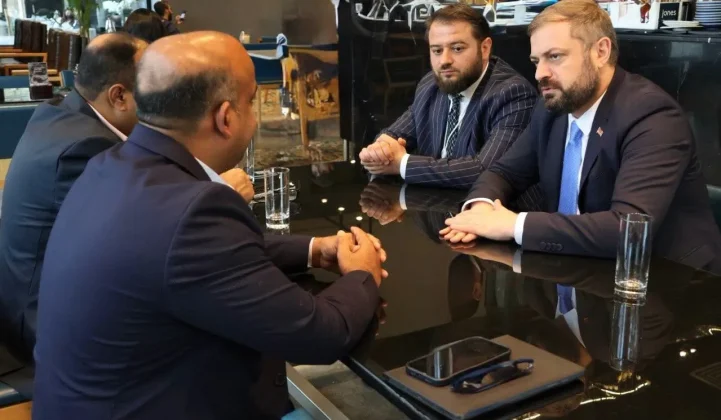Գևորգ Պապոյանը Դուբայում հանդիպել է «Bluemart» առևտրային խոշորագույն ցանցի ղեկավարության հետ | 1lurer.am