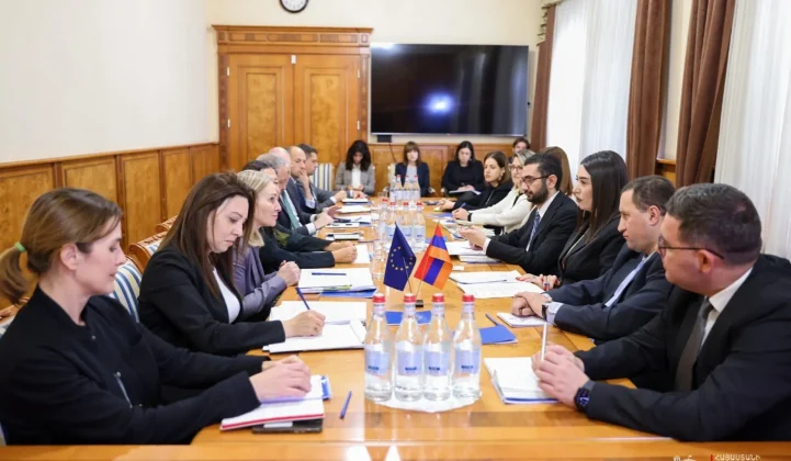 Բարձր են գնահատվել ԵՄ վիզաների ազատականացման ուղղությամբ Հայաստանի կողմից իրականացվող քայլերը․ ՆԳ նախարարն ընդունել է Էդրիեն Կիրալիին
