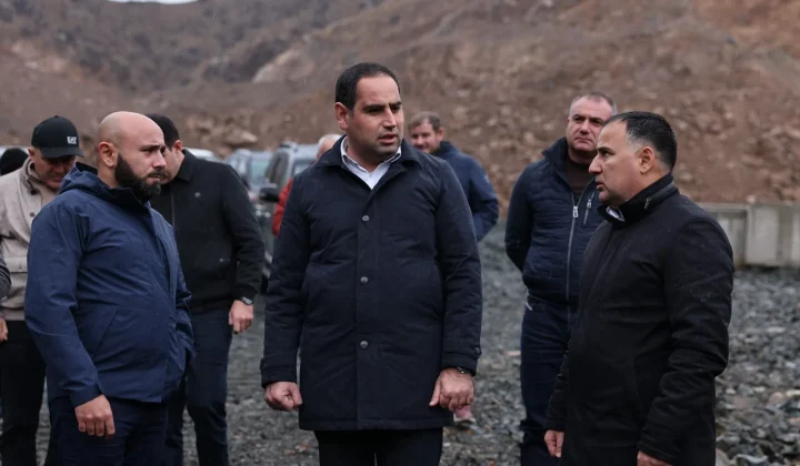 Դավիթ Խուդաթյանը հետևել է Սյունիքում պետբյուջեի միջոցներով իրականացվող ճանապարհաշինական աշխատանքների ընթացքին