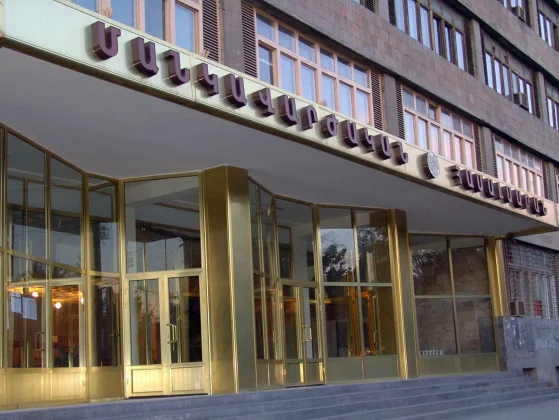 Մանկավարժական համալսարանի պրոռեկտորի, նրա որդու և Սմբատ Լպուտյանի գործն ուղարկվել է դատարան | hetq.am