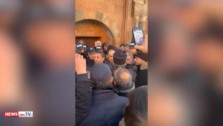 Լարված իրավիճակ Թալինում՝ Սուրբծննդյան պատարագից առաջ 15-17 screenshot