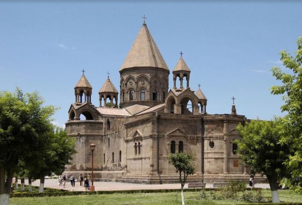 Մայր-աթոռ-Էջմիածին