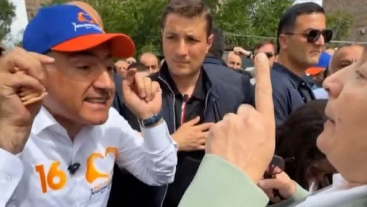 Փաշինյանի հետ վիճած բժշկուհին աշխատանքից ազատվել է․ պատճառը հաստիքի կրճատումն է