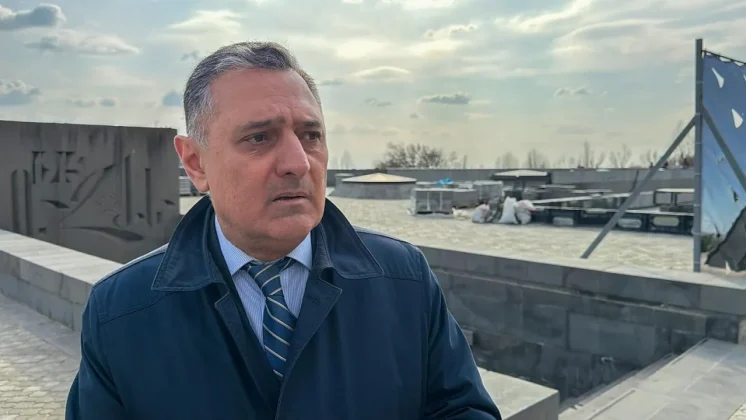 Առանց ինձ հետ համաձայնեցվելու էր կայք դրվել կաթողիկոսի մասին հրապարակումը. Հրաչյա Թաշչյան | armsputniknews.ru