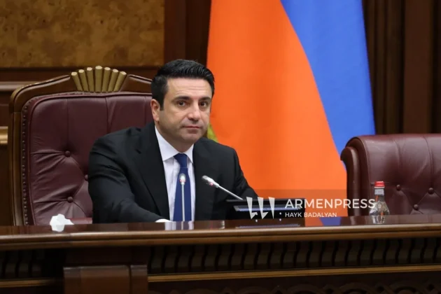 Ընտրակաշառք տալու համար պատիժը կսահմանվի մինչև 10 տարվա ազատազրկում․ ԱԺ նախագահ | armenpress.am