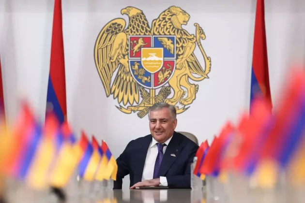 Մենք պարտավոր ենք կանգնեցնել Փաշինյան-Ալիև տանդեմին․ Սամվել Կարապետյանը՝ երևանցիներին. | aravot.am