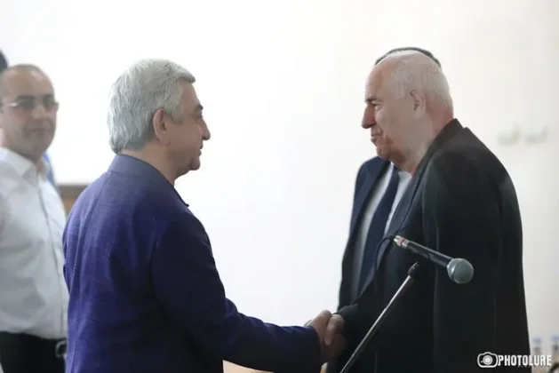 Սերժ Սարգսյանը և Բարսեղ Բեգլարյանը չեն մասնակցի դատական նիստերին | aravot.am