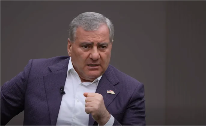 սամվել կարապետյան