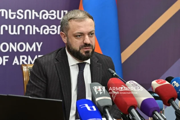 Էկոնոմիկայի նախարարությունը հերքել է լուրը, թե Գևորգ Պապոյանը ռուսական կողմին խնդրել է իրեն հնարավորություն տալ մասնակցել Եկատերինբուրգի առևտրատնտեսական ֆորումին