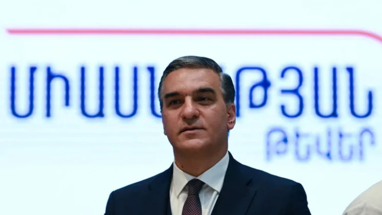 ՔՊ-ն զբաղված է քաղաքացու ձայներն ու ԲՀԿ-ի մանդատները գողանալով․ Արման Թաթոյան